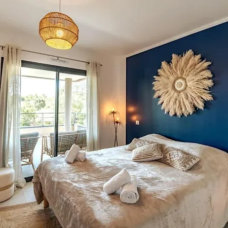 Superb Flat With A Lovely View Of The Mountains