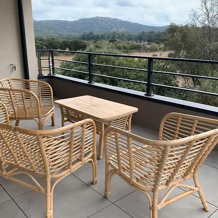 דירה Superb Flat With A Lovely View Of The Mountains