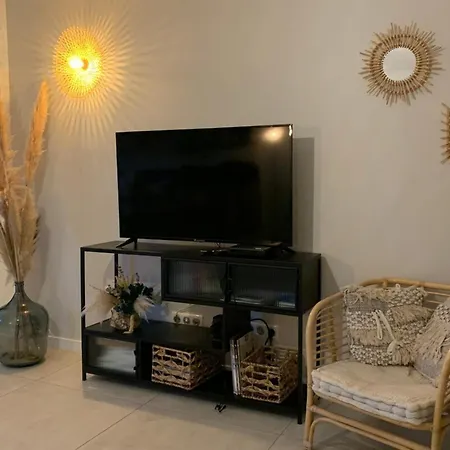 Superb Flat With A Lovely View Of The Mountains