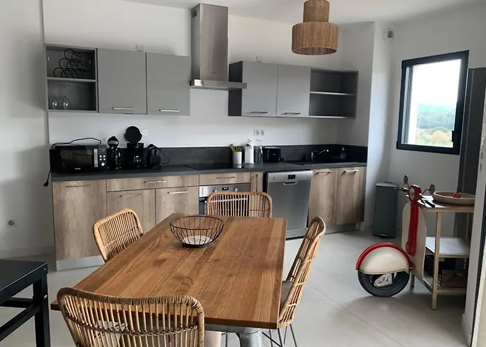 Apartment Superb Flat With A Lovely View Of The Mountains *